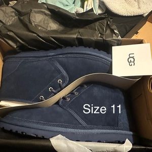New never worn Ugg boots size 11